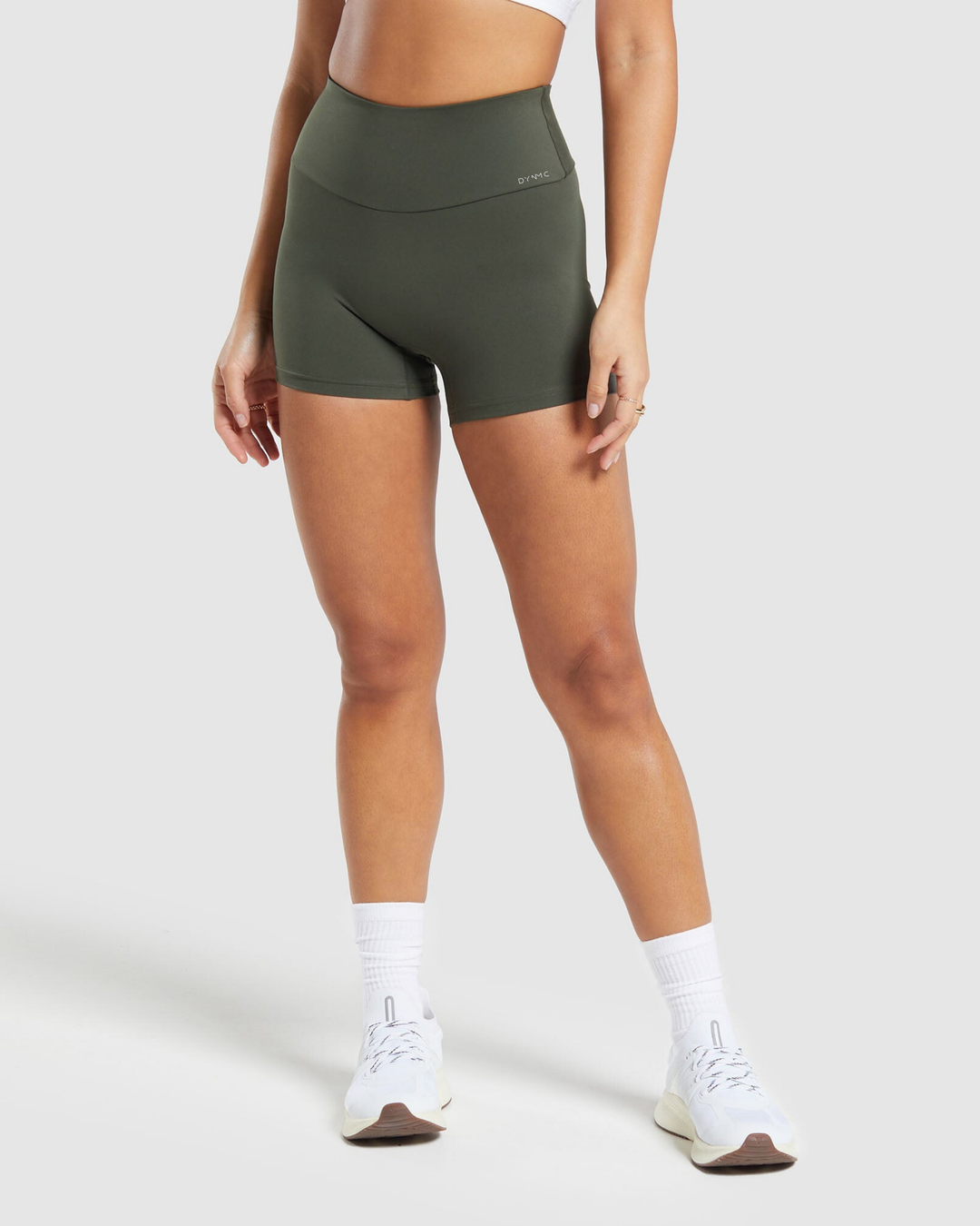 Cali training Shorts in olive Green