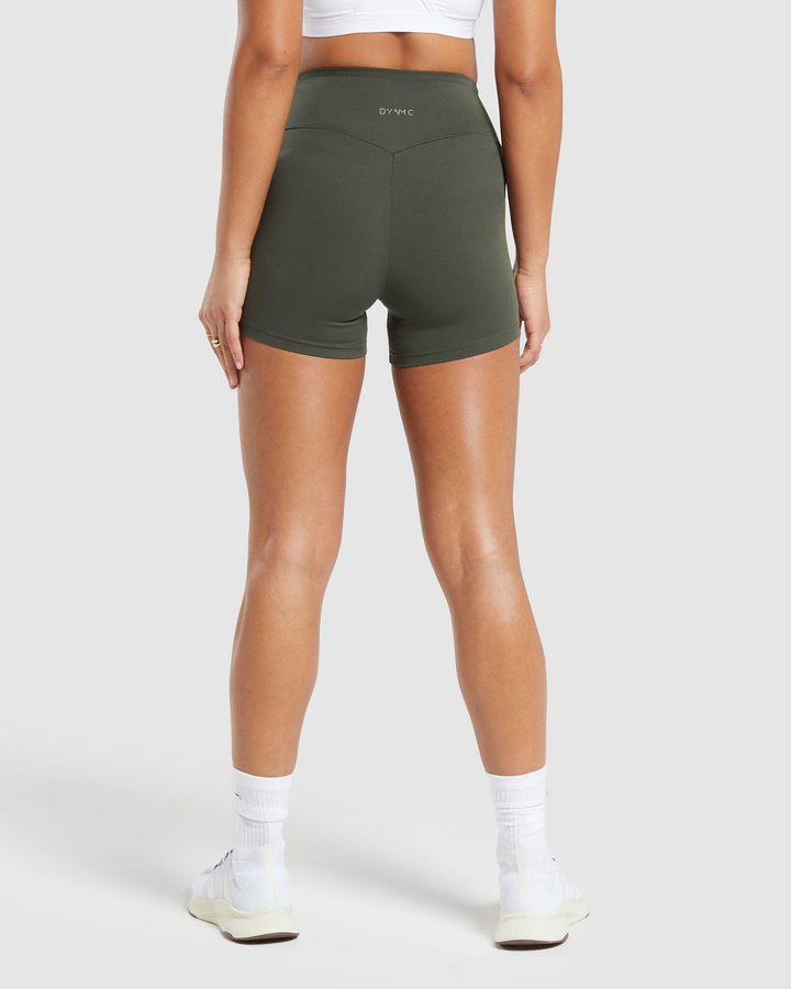 Cali training Shorts in olive Green