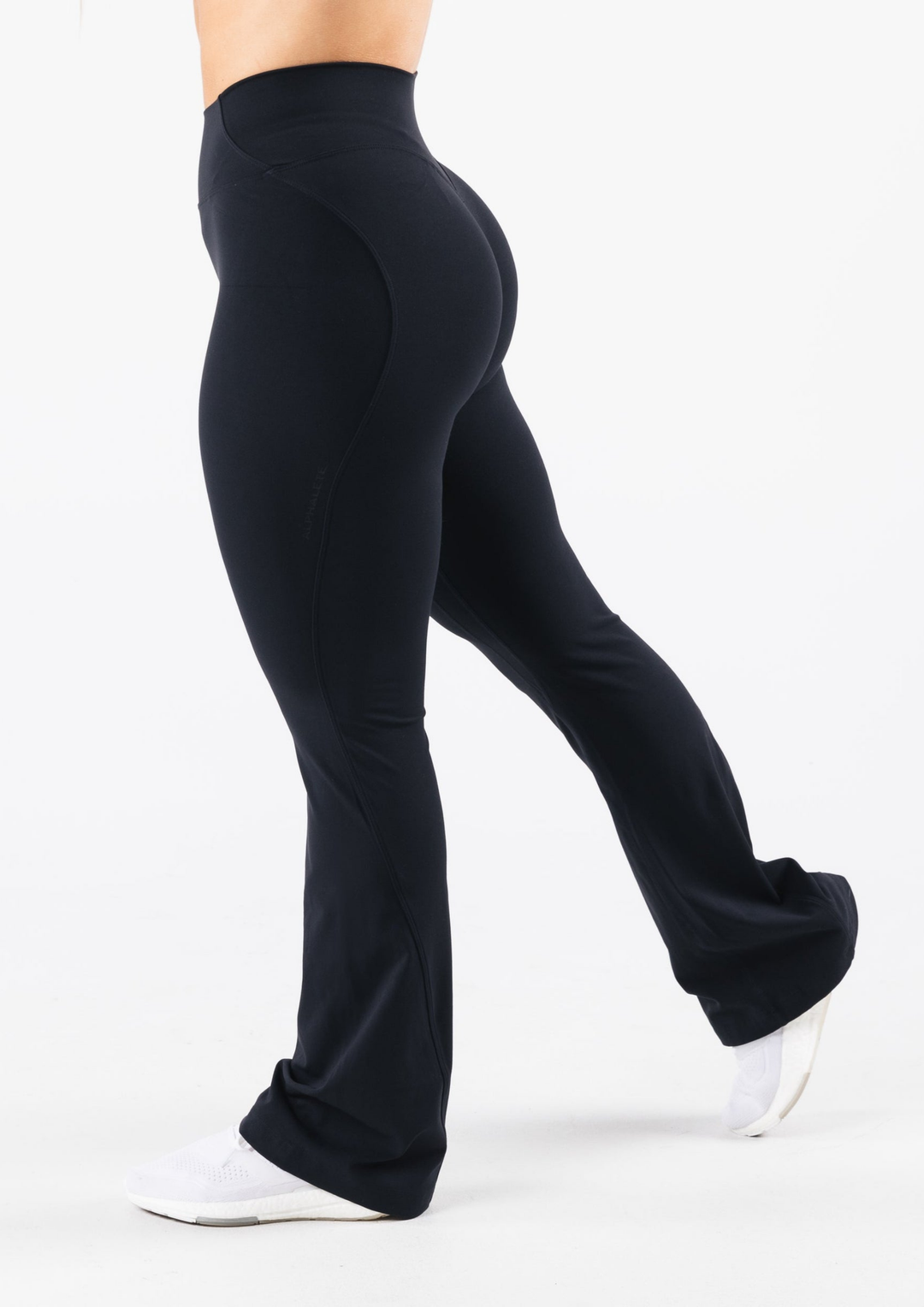 Aphrodite High waist Seamless Flared Pant in Black