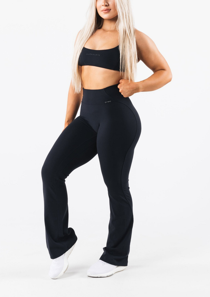 Aphrodite High waist Seamless Flared Pant in Black