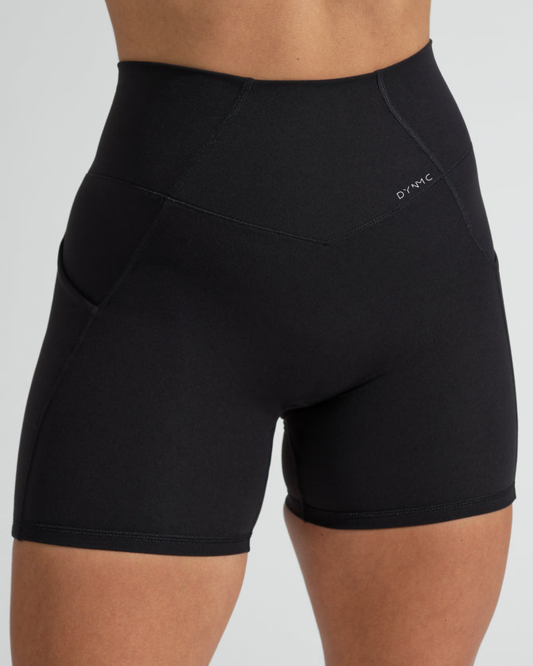 Hestia Pocket Short in Black