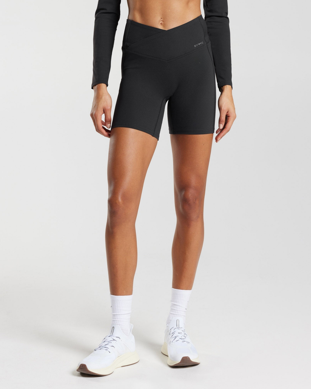 Eos Crossover Shorts in Black