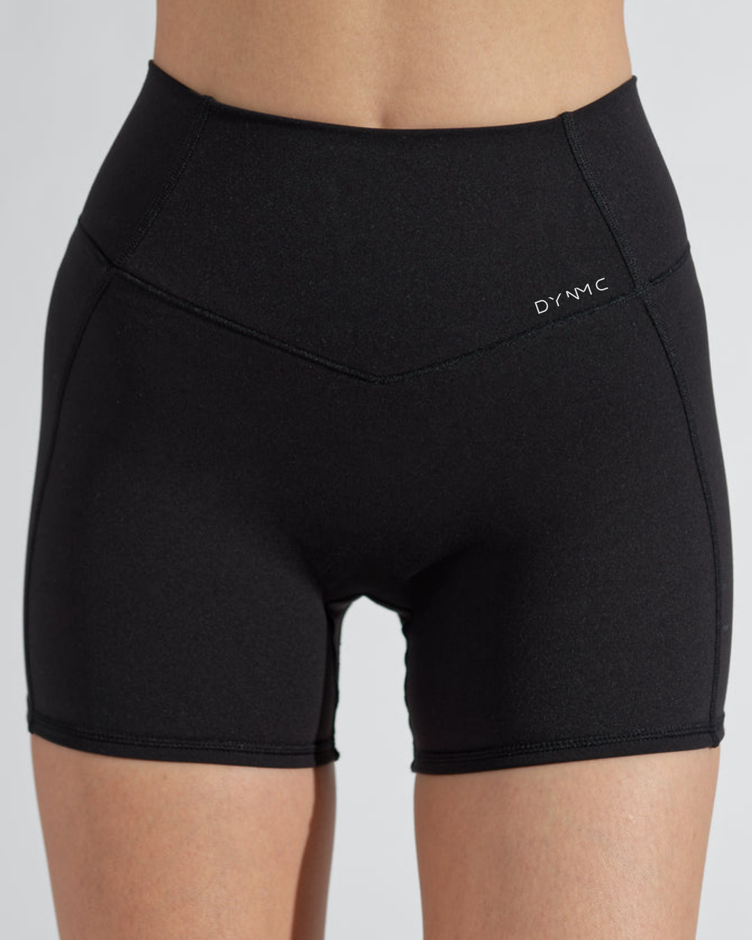 Iris Seamless Shorts in Black