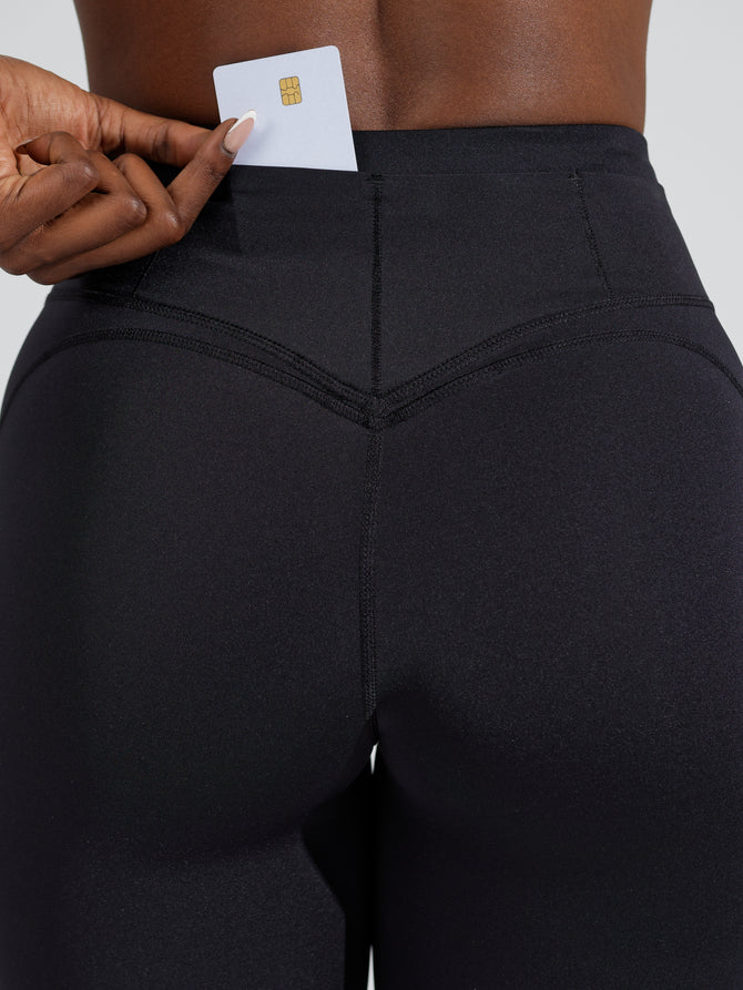 Aurora 4 Pocket Legging in Black